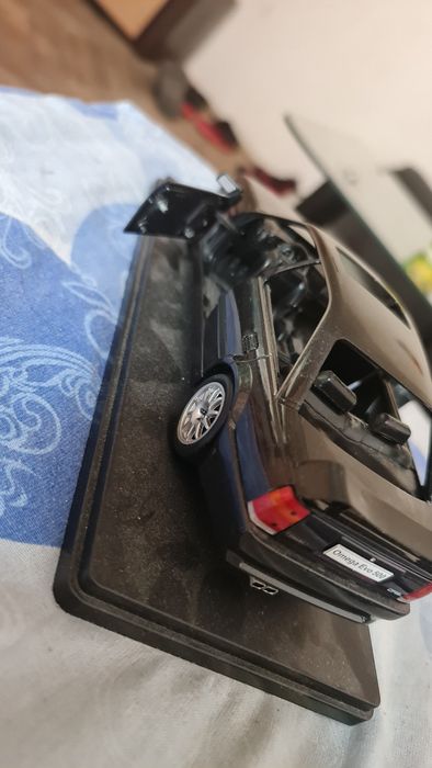 Mașină de jucărie figurina opel omega