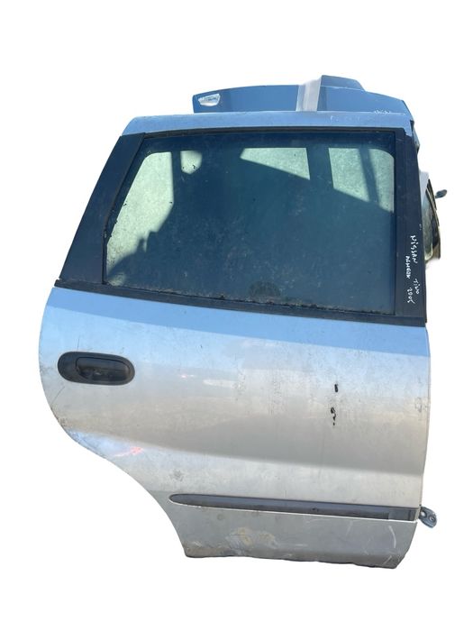 Usa Portiera Dreapta Spate Nissan Almera Tino V10 1998 - 2006