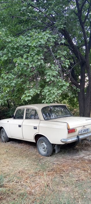 Москвич иж сотилади