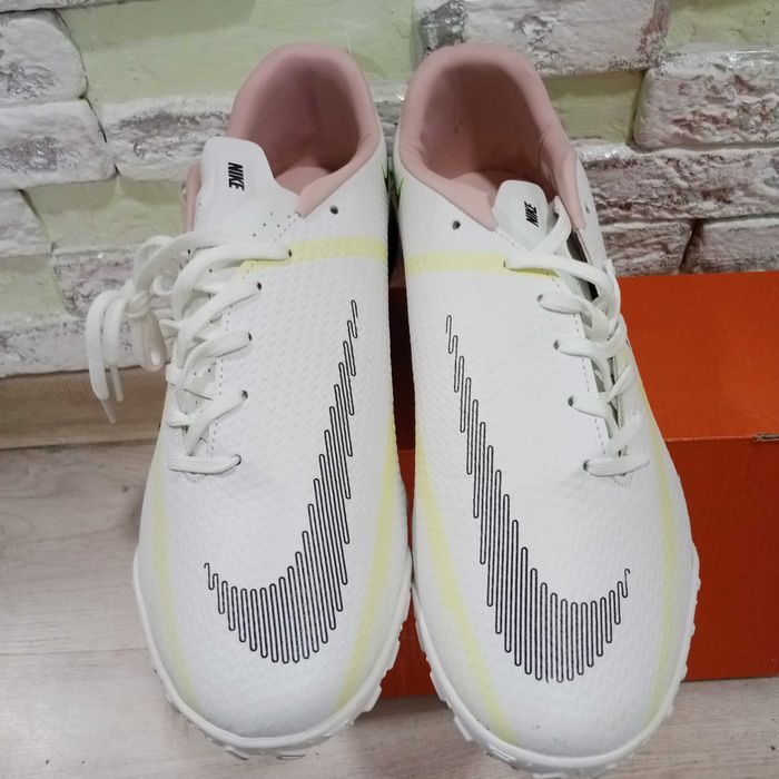 Бутсы/Сороконожки NIKE, Addidas