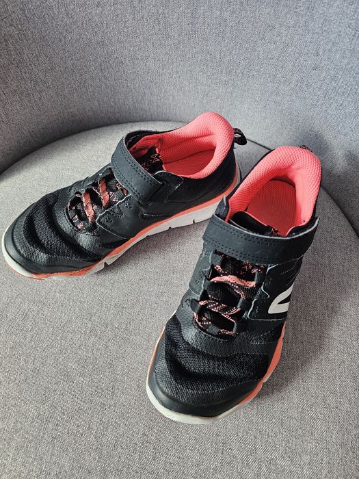 Детски маратонки размер 34