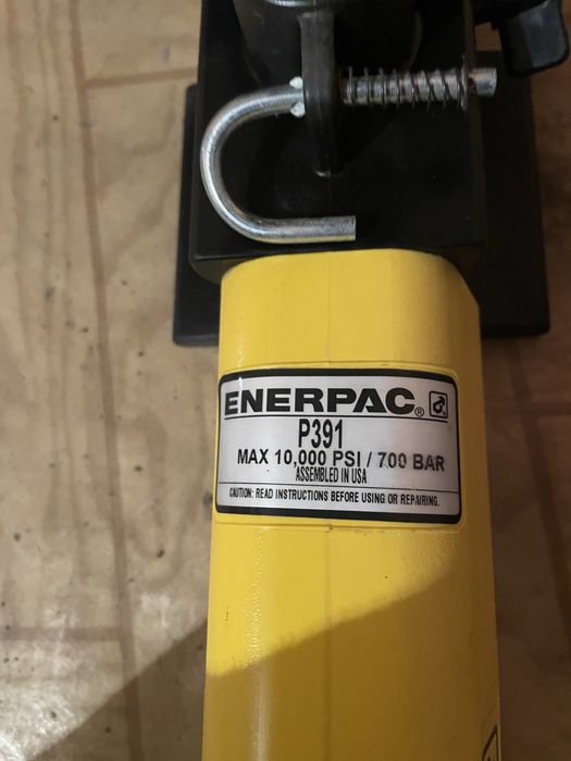 Продам Насос(пресс)гидравлический
