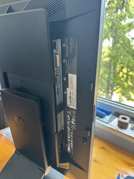 Монитор HP elite display E231