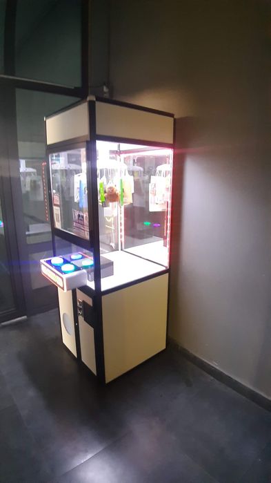 Продаю игровой автома.