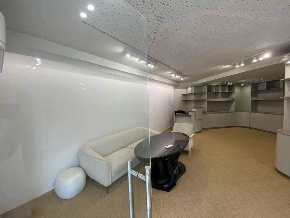 Дава се под наем Магазин в София, Център - 150 кв.м за 2000 € - Снимка #3