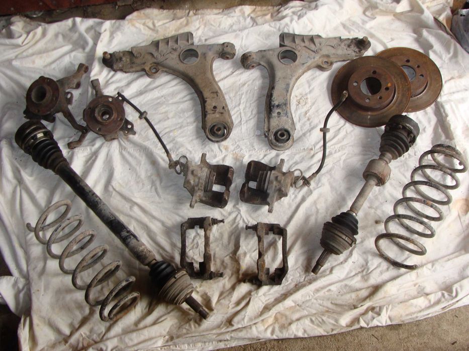 Пасат 2/B3/ 1.8 Mi, 90к., тъмно син, комби, на части - I Част