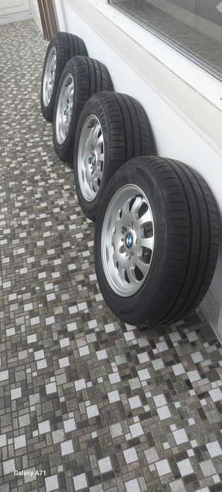 Оригинални джанти с гуми BMW