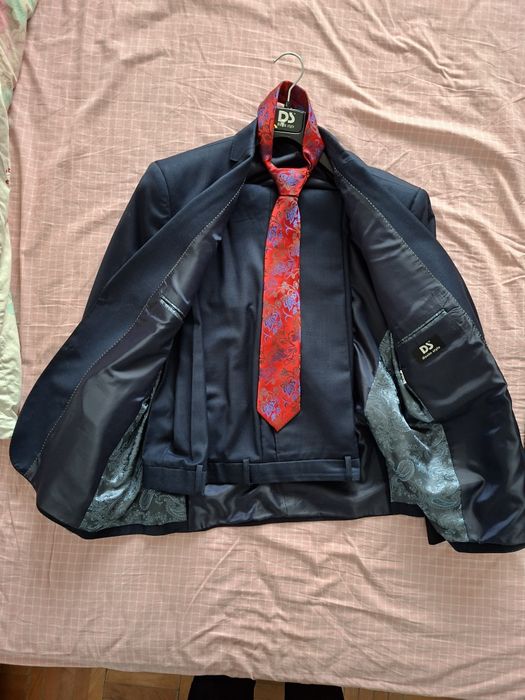 Costum D'S masura xl