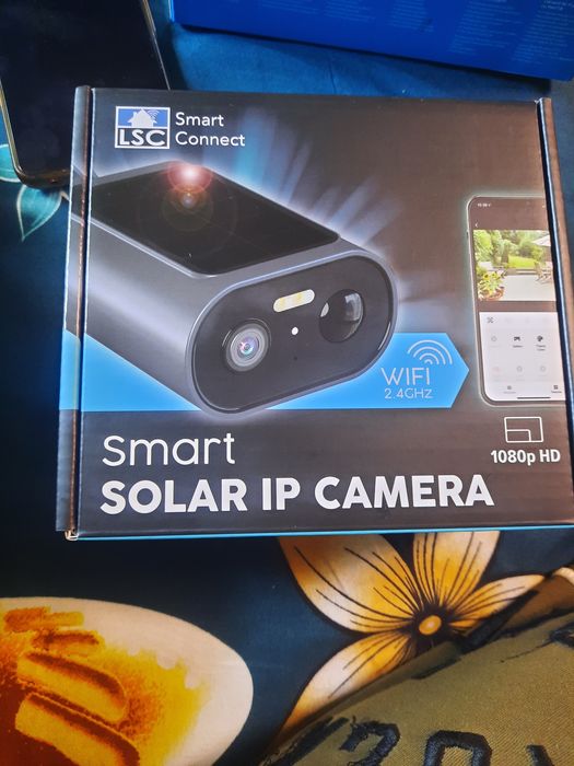 Vând camera cu panou solar smart solar IP!