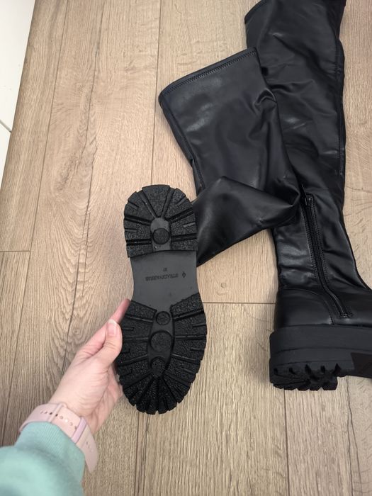 Високи ботуши над коляното Stradivarius 38номер