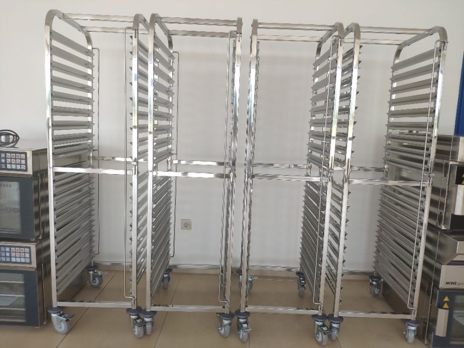 Колички за тави 60х40см, 18 нива