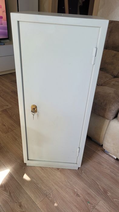 Сейф  размер 44×105