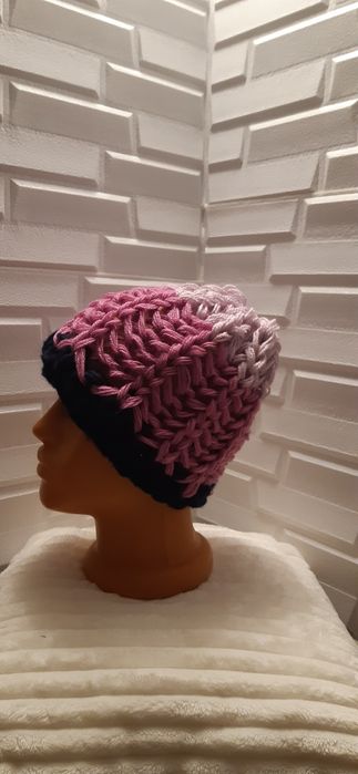 Ръчно изплетени шапки