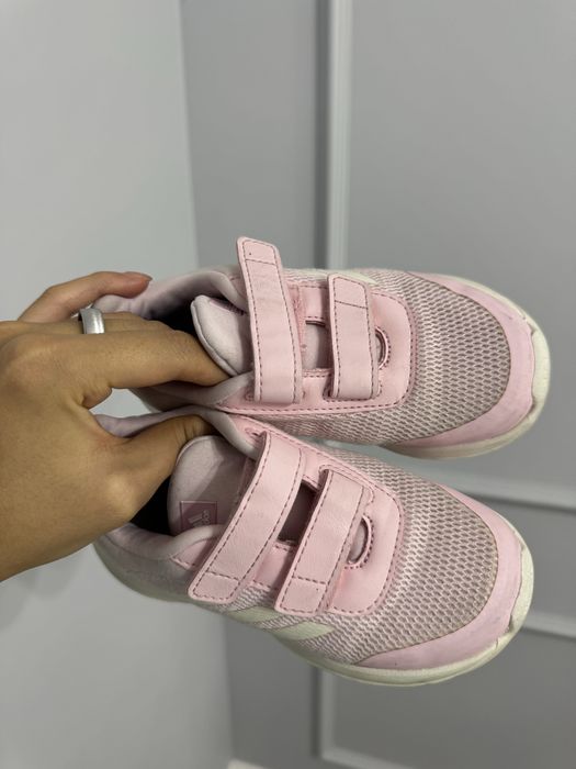 Детские кроссовки adidas 25 размер