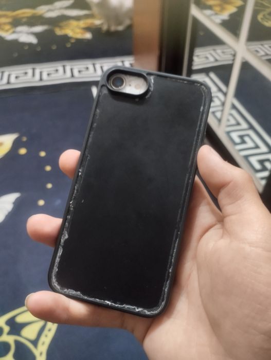 Продам айфон се 2022 64 гб