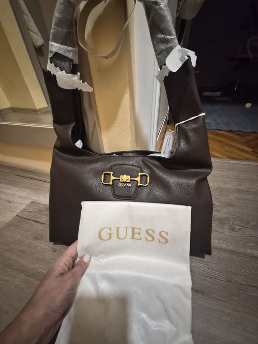 Дамска чанта Guess