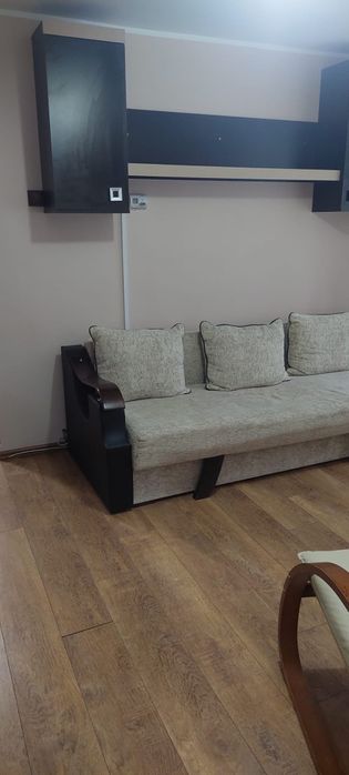 Inchiriez apartament 2 camere semidecomandat