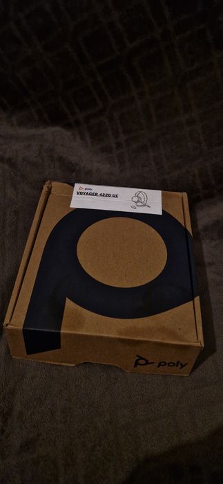 Căști Poly Voyager 4220UC,noi,nefolosite