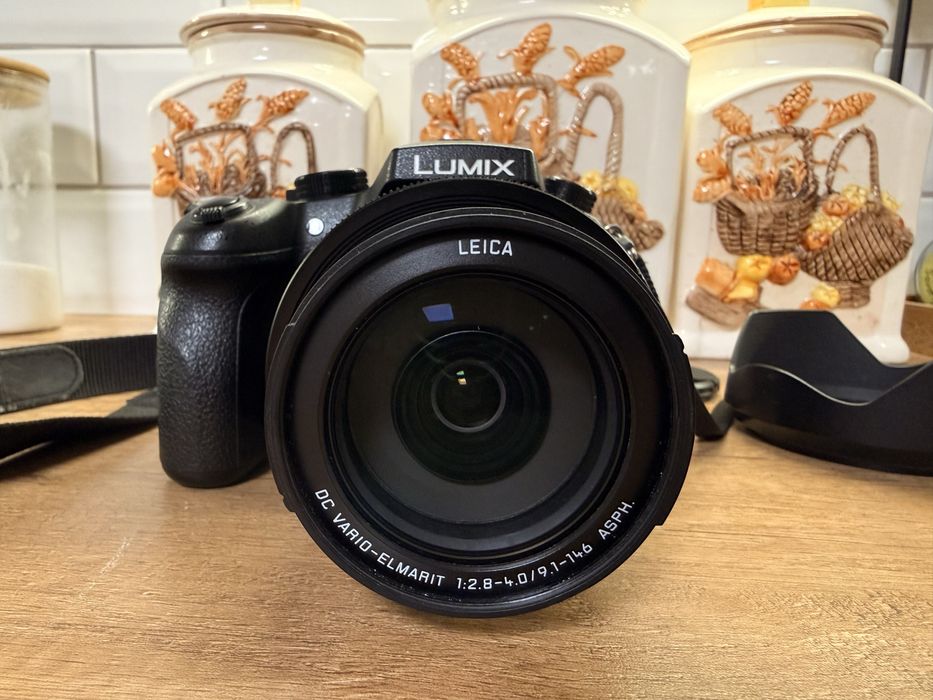 Lumix DMC FZ-1000 25-400mm
