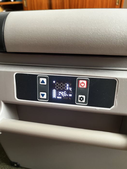 Vevor 35 литра хладилник за кемпер или вкъщи