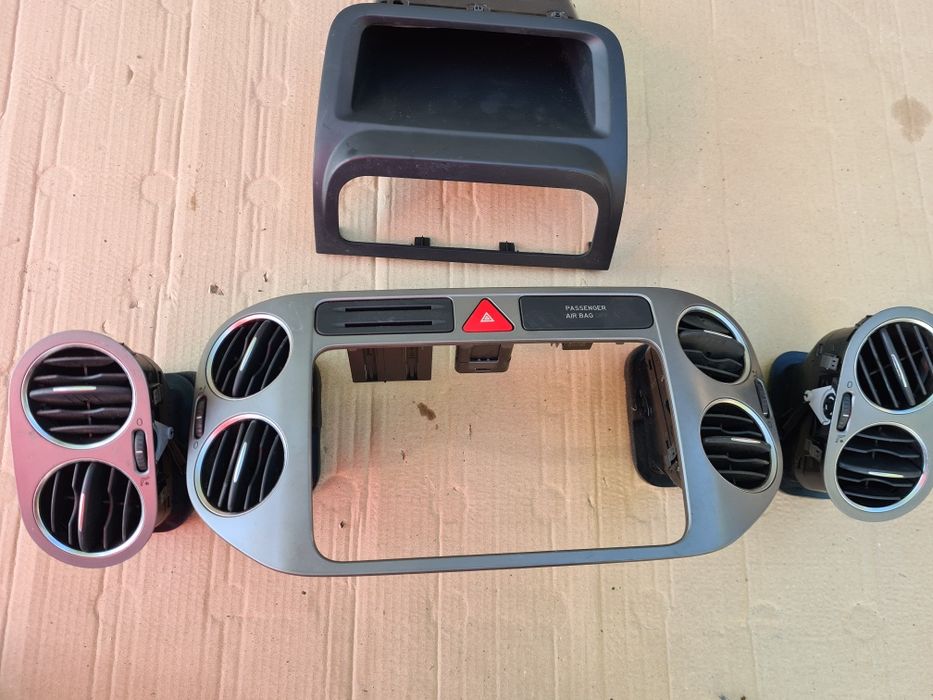 Grila aerisire bord Tiguan 5N 2008-2012