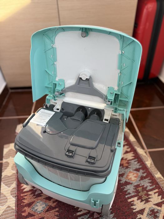 Aspirator Bosch cu funcție de spălare