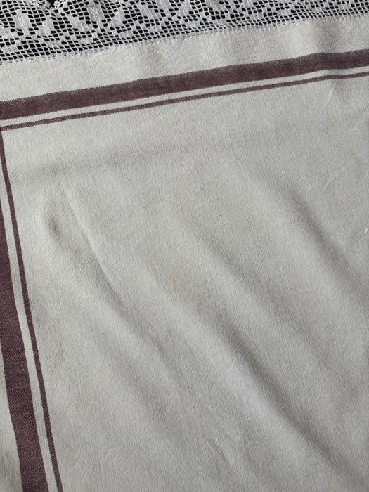 Fata de masa tesuta la razboi / fata de masa traditionala