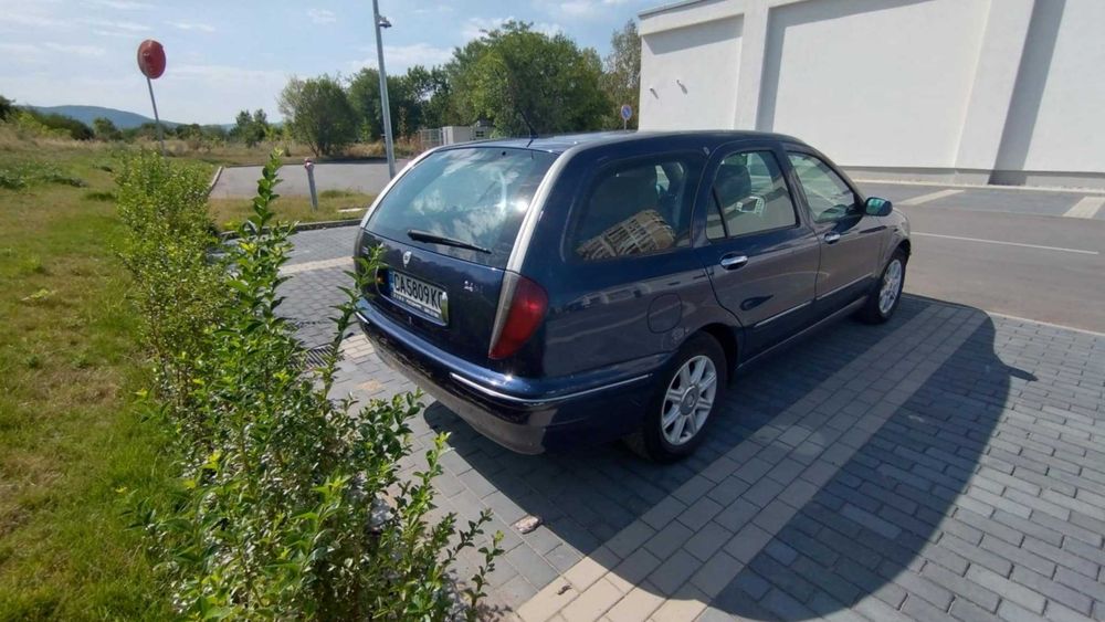 Lancia Lybra Оборудване LX