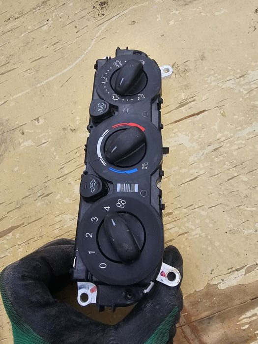 Panou comanda clima cu AC Ford Transit an 2016 - 2023 cod GK2T-18549 /