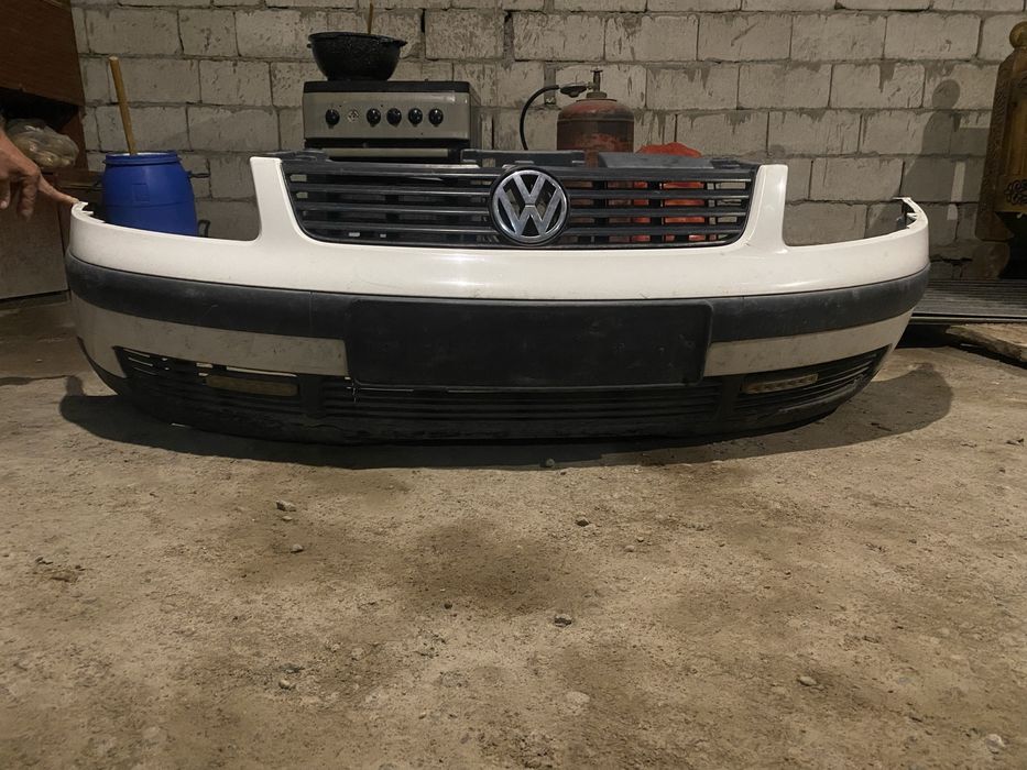 Бампер Пассат Б 5