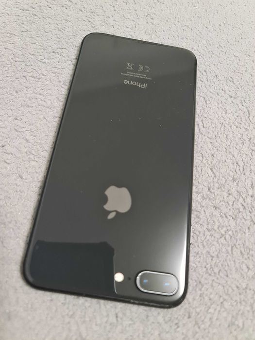Iphone 8+  de 64 Gb