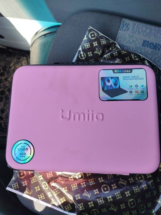 Umiio Планшет полный комплект продаётся