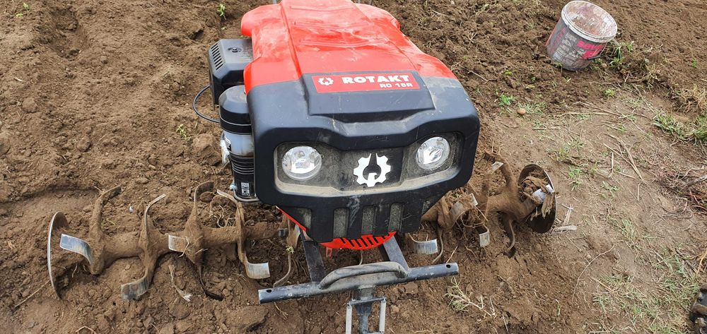 inchiriez scule - motosapa, compactor, tocatoare crengi, etc