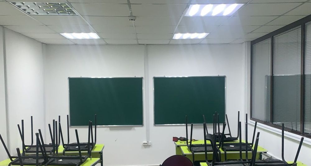 Маркерная доска двухсторонняя продаем