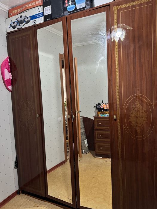 Продается спальный гарнитур б/у