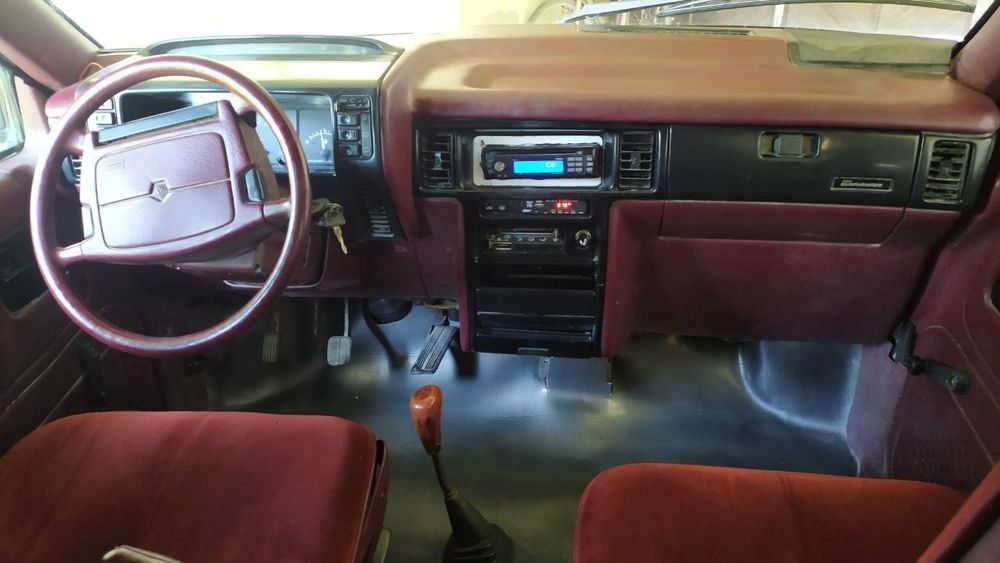 Машина дочкараван сотилади