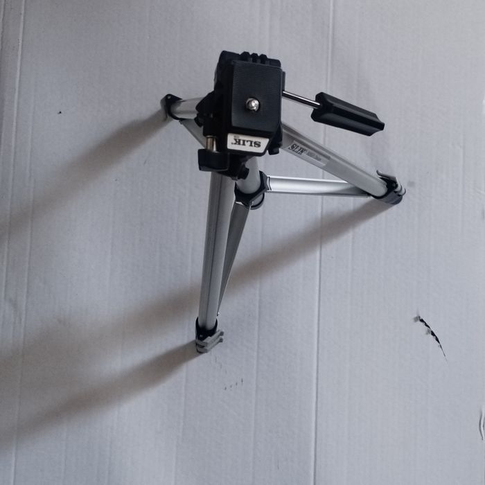 trepied slik 800 Deluxe foto /video/ laser
