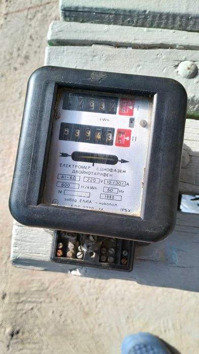 Продавам електромер