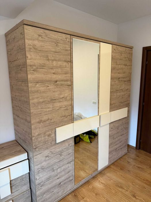 Sifonier cu sertare si usi; Dulap oglinda; Dressing rafturi 215x205 cm