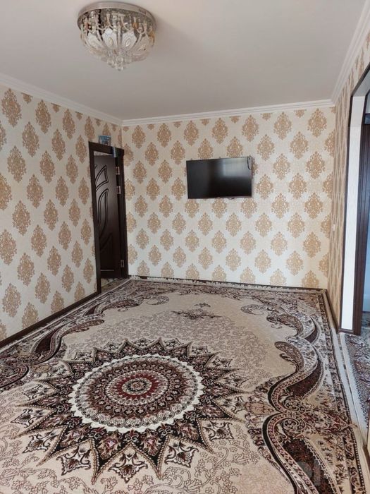5 каватли домнинг 4 каватида 2 хонали квартира ижарага берилади