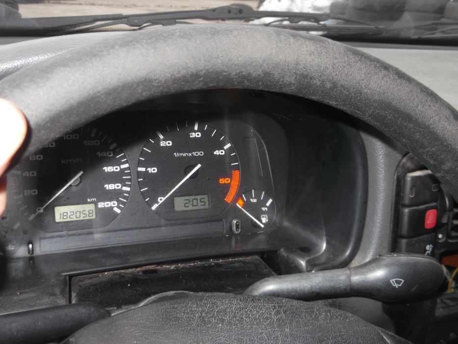 Фолксваген Кади 1.9 SDI 64 к.с 2000 год..Само на части.