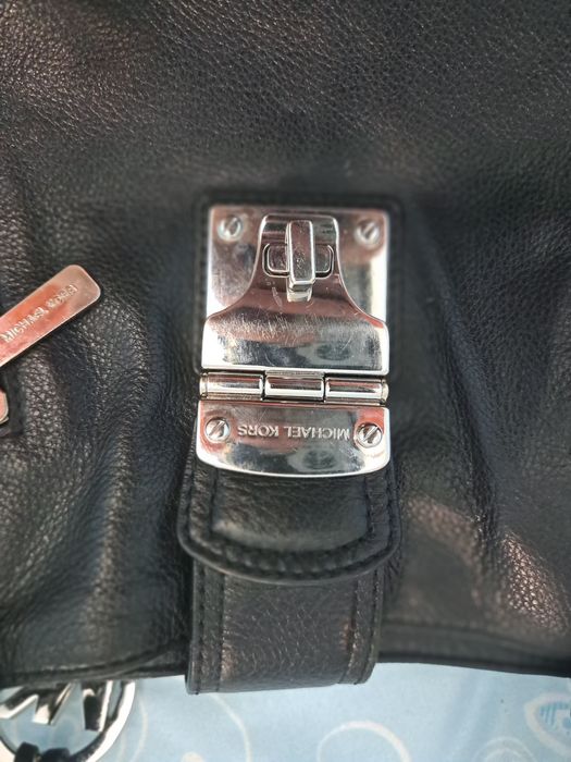 Сумка кожанная сумка майкл корс.