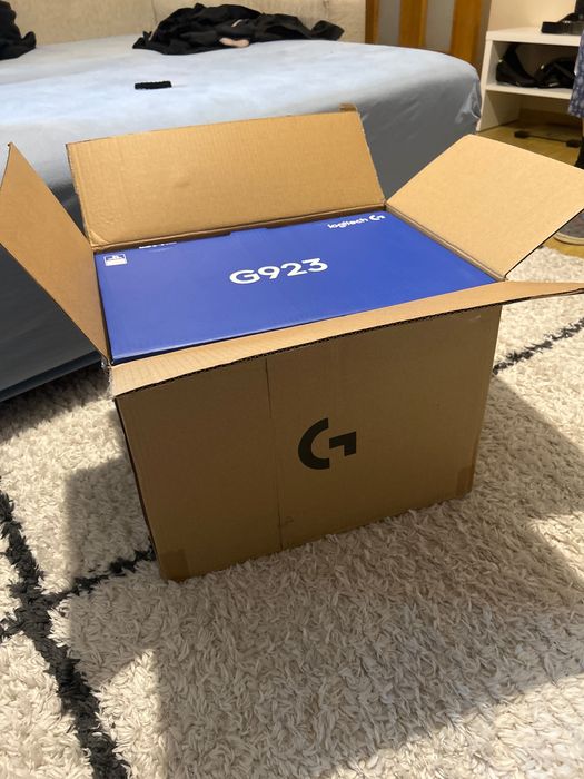 Volan Logitech G923 (PlayStation) - Sigilat