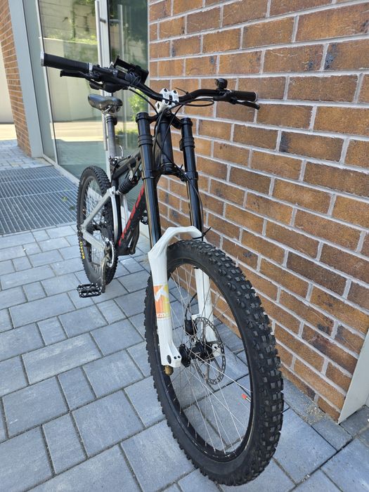 Nicolai DH Mountain Bike – Marzocchi Bomber