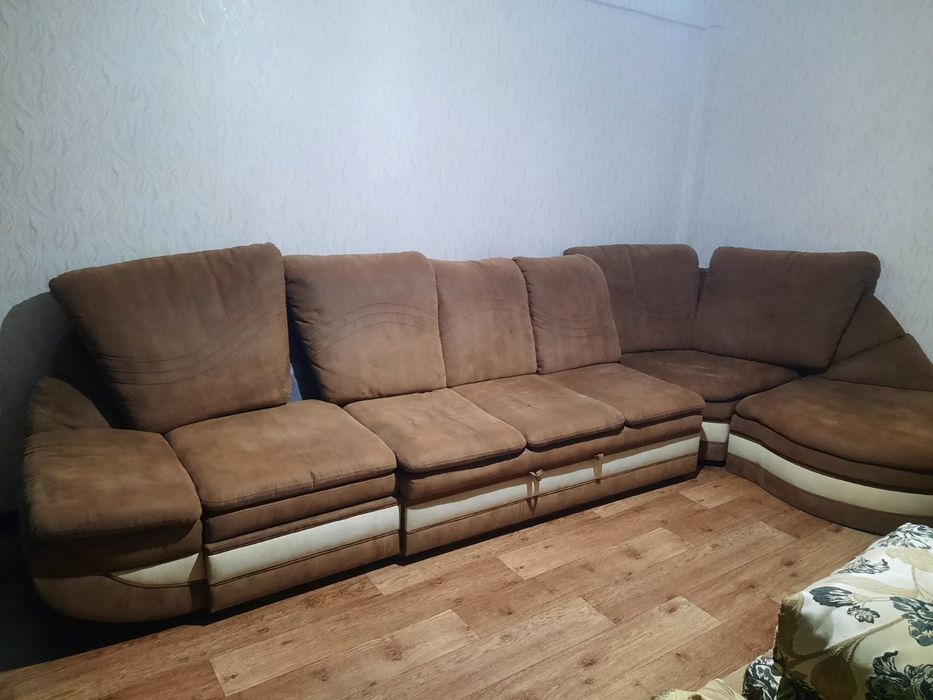 Продам хороший диван