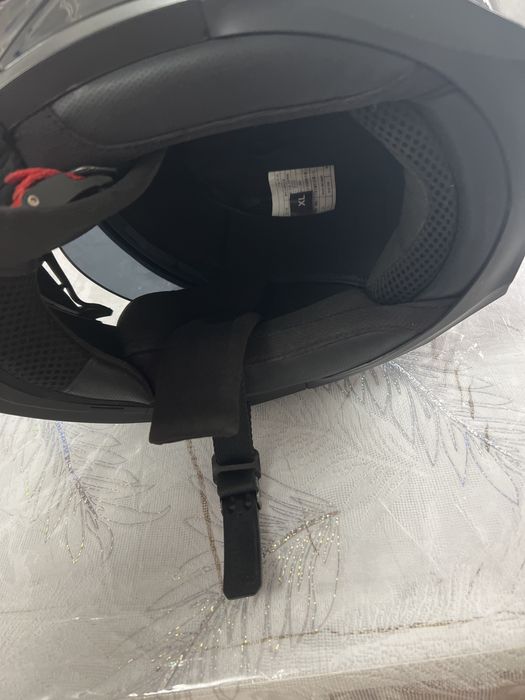 Срочно продам шлем на мотоцикл