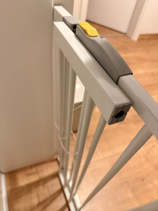 Poarta de siguranta copii Hauck 75-20 cm  + extensie 21 cm