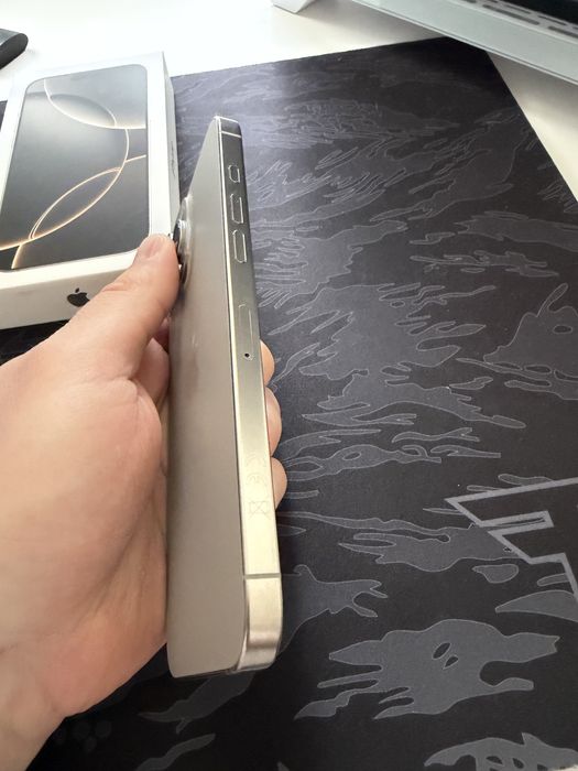 Iphone 16 pro max 256 ca nou