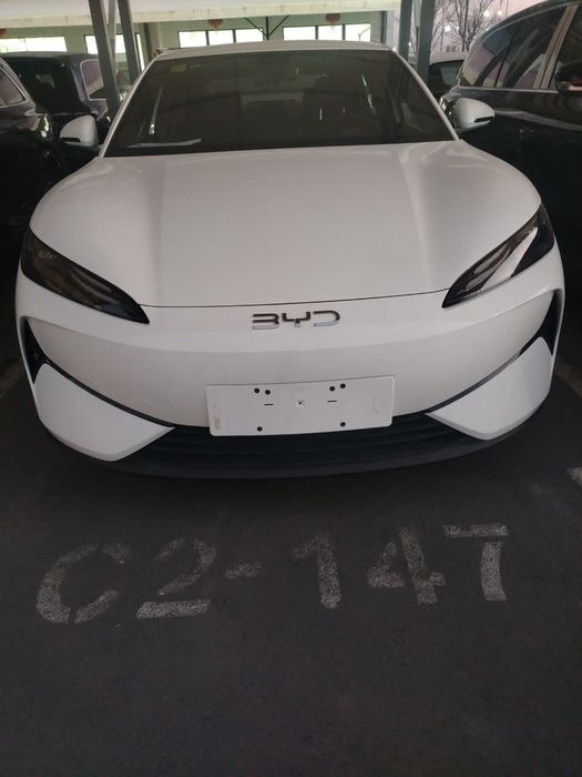 Byd E7 electro 520 km yangi model  xalol nasiya .avtokredit .perechesl