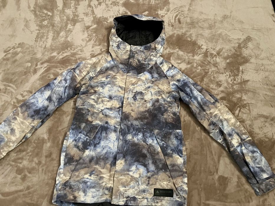 Яке за сноуборд Burton